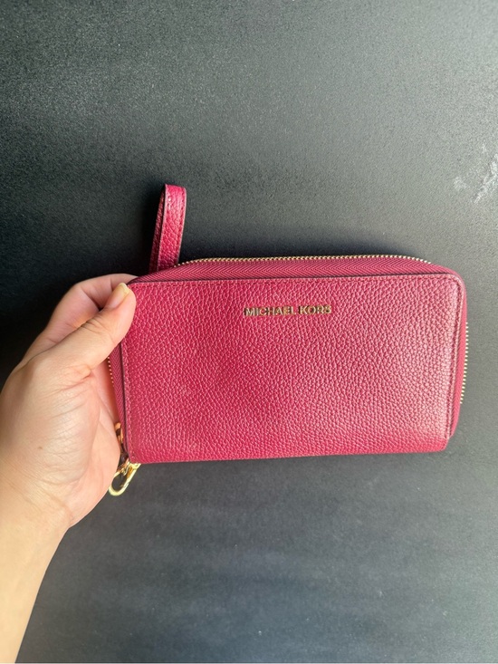 Michael Kors Handbags - Michael Kors Berry Pebbled Leather Zip Wristlet